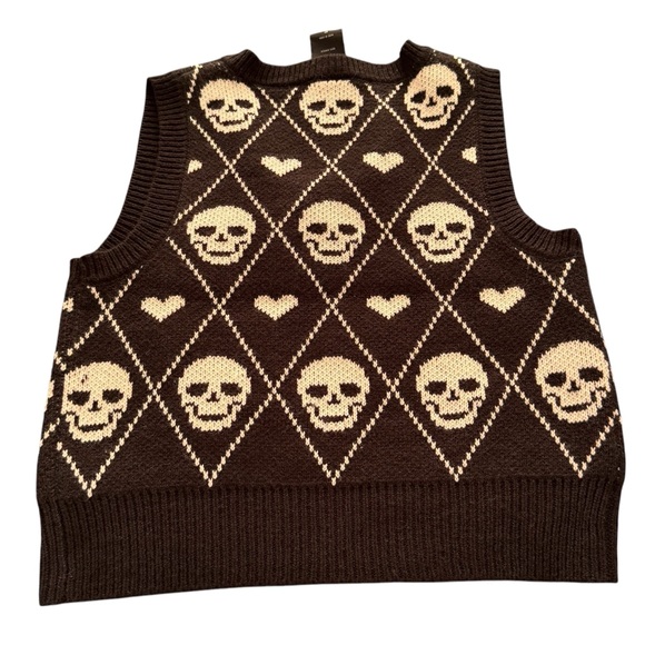 Hot Topic Black Skull Heart Pattern Sweater Vest S - Picture 3 of 4